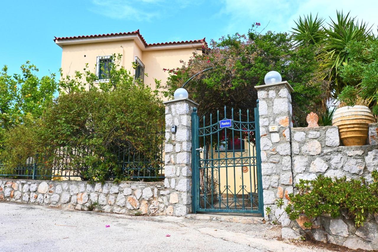 Pavlos' Cottage With Beach View Korfos Luaran gambar